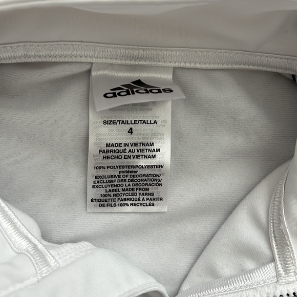 Adidas track suit, ๐ค๐ค color, size 4 - Picture 3 of 5